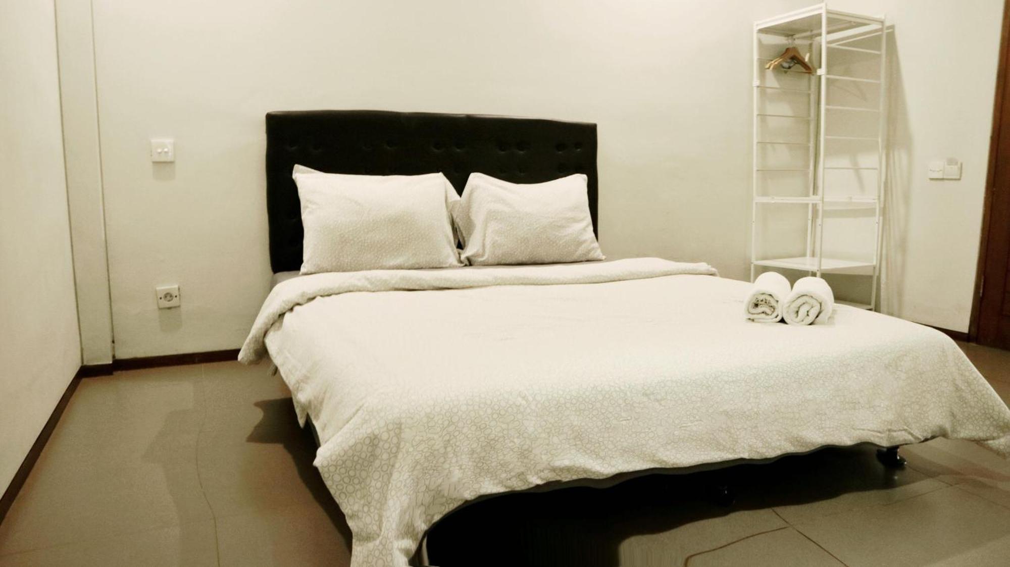 Proven Living Hotel Bandung Eksteriør billede